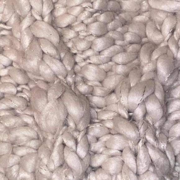 American Eagle Outfitters Winter hat - Picture 2 of 3